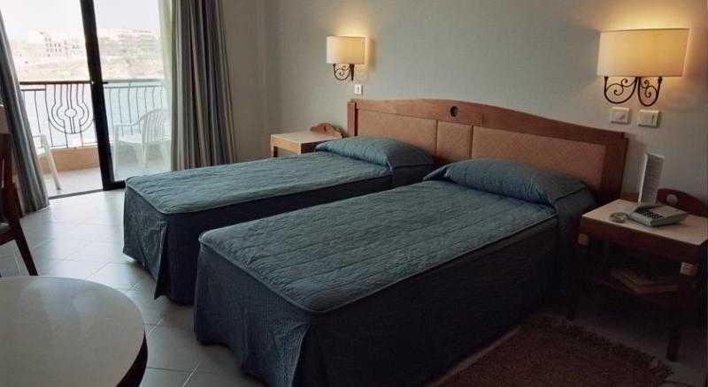 Hotel Calypso Marsalforn Екстериор снимка