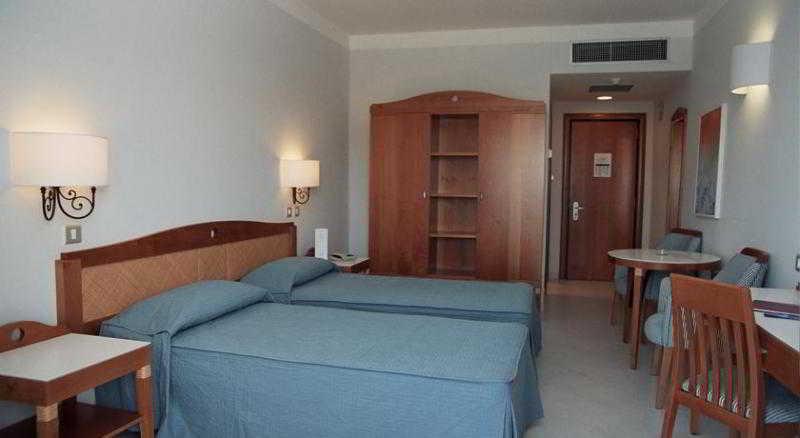 Hotel Calypso Marsalforn Екстериор снимка