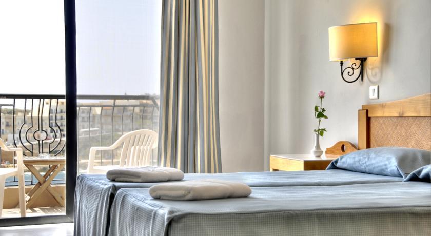 Hotel Calypso Marsalforn Екстериор снимка