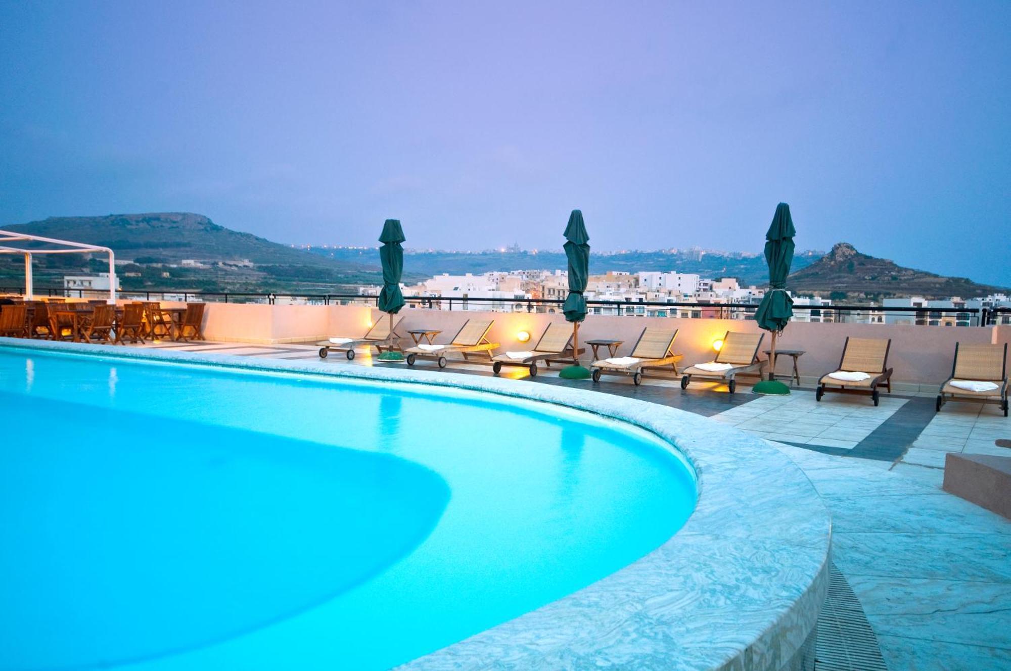 Hotel Calypso Marsalforn Екстериор снимка