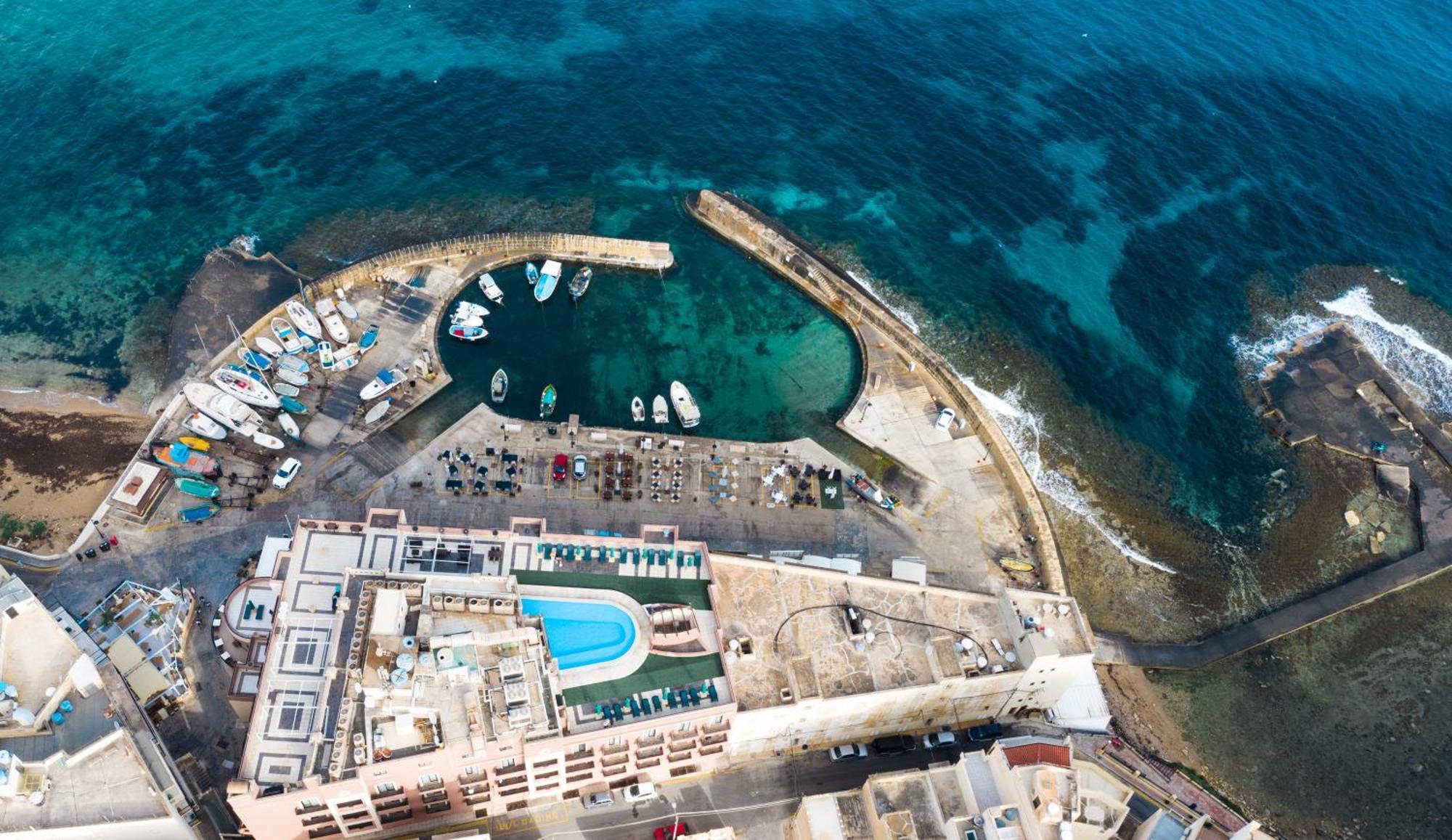 Hotel Calypso Marsalforn Екстериор снимка