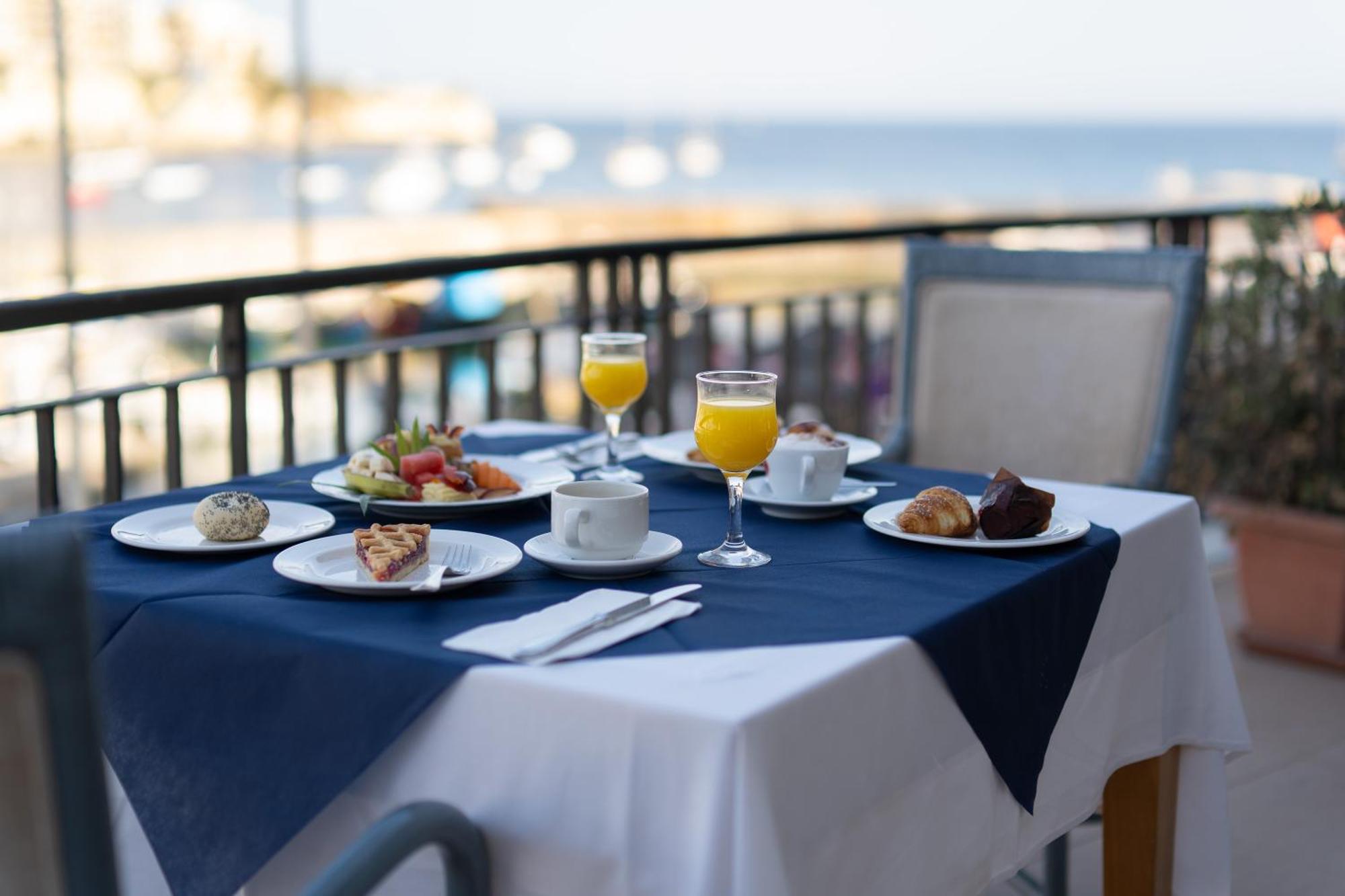 Hotel Calypso Marsalforn Екстериор снимка