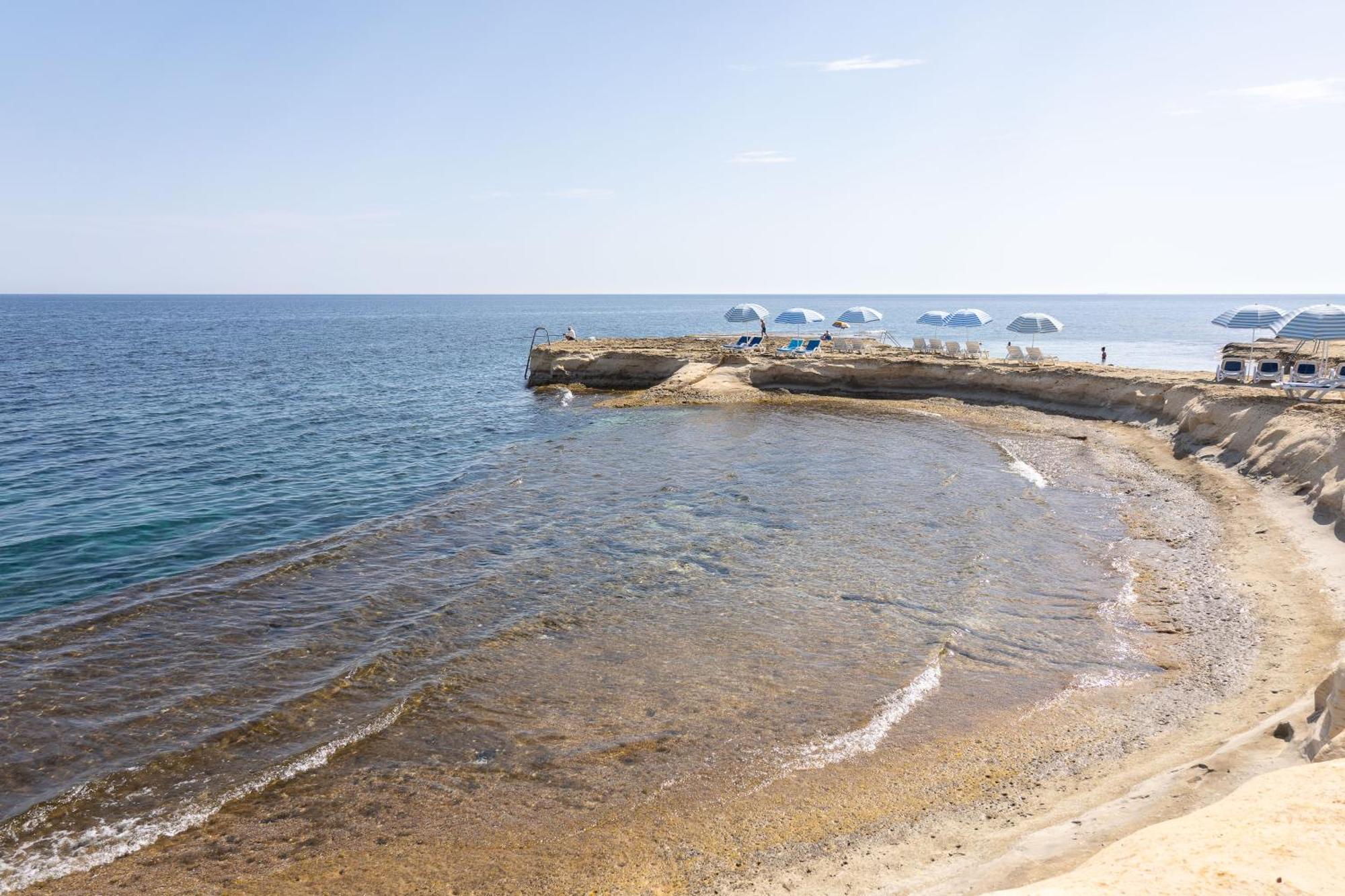Hotel Calypso Marsalforn Екстериор снимка